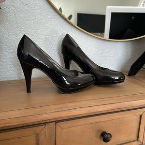 Black patent leather 3” heals